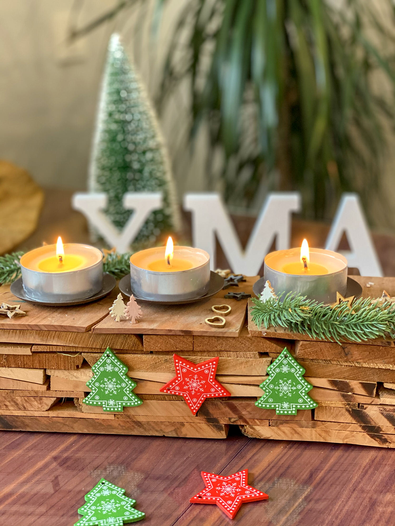 Produktbild von 12 Holz Tannen Bäume Weihnachtsbäume Groß - Tisch Deko Weihnachtsdeko
